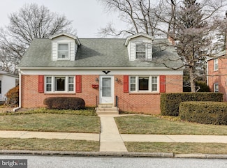 237 Bailey St, New Cumberland, PA 17070