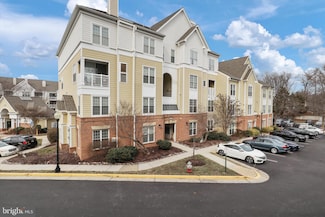 2102 Highcourt Ln Unit 203, Herndon, VA 20170