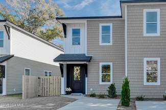 2711 Worth Dr Unit A, Wilmington, NC 28412