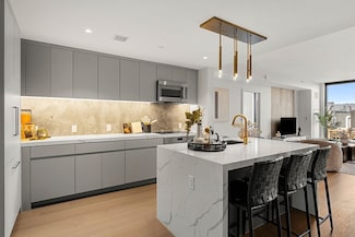 55 Lagrange St Unit 1703, Boston, MA 02116