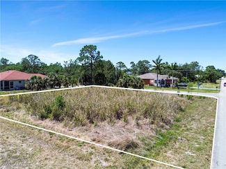 800 E 5th St, Lehigh Acres, FL 33972