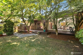 3771 W Commodore Way, Seattle, WA 98199