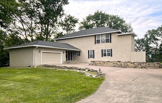 30155 Lakeview Ave, Red Wing, MN 55066