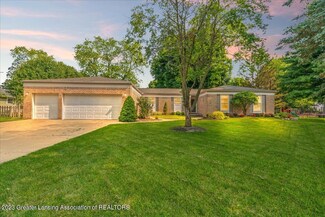 1426 Birchwood Dr, Okemos, MI 48864