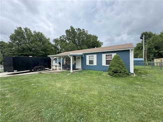 15211 Bellaire Ave, Grandview, MO 64030