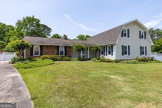 540 Commanche Dr, Macon, GA 31210