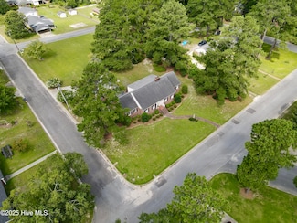 901 School Dr, Williamston, NC 27892