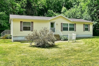 25324 E Burns Valley Rd, Winona, MN 55987