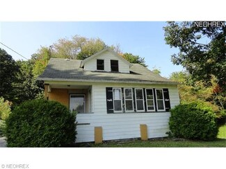 1326 Broadway St, Masury, OH 44438