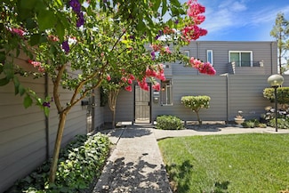 6809 Mill Springs Ct, Stockton, CA 95219
