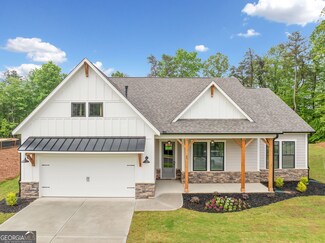 214 Summit View Ln, East Ellijay, GA 30540