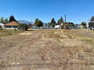 1003 Oregon St, Deer Lodge, MT 59722