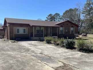 22160 Hood St, Athens, AL 35613