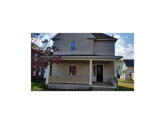 423 8th St SW, Massillon, OH 44647
