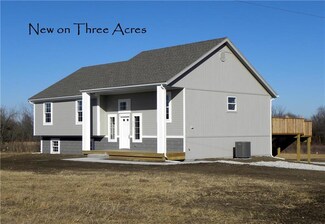577 NW 1391st Rd, Holden, MO 64040