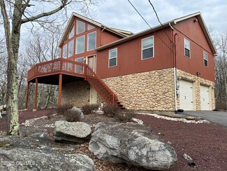 228 Pine Valley Ln, Hazle Township, PA 18202