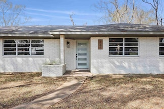 2546 Grand Blvd, Port Neches, TX 77651