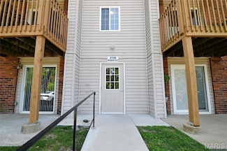 2745 Westphalia Ct Unit F, Saint Louis, MO 63129