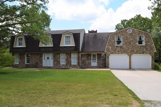 26888 Pike Ln, Lebanon, MO 65536