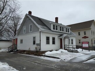 137 Main St, Alton, NH 03809