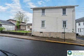 120 W 16th St, Northampton, PA 18067
