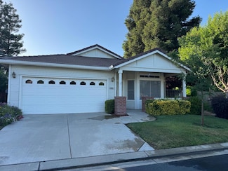 3403 Spring Crest Dr, Turlock, CA 95382