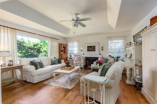 869 Phillips St, Vista, CA 92083