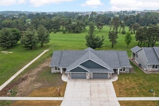 466 Chamber Dr, Anamosa, IA 52205
