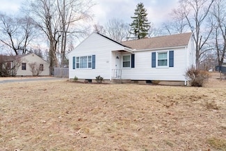 253 Stapleton Rd, Springfield, MA 01109