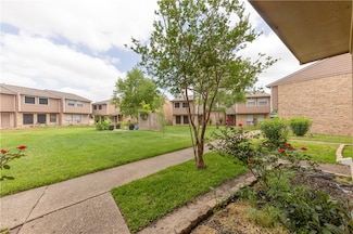 2807 Wildflower Dr Unit 32, Bryan, TX 77802