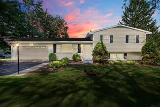 9423 Whippoorwill Dr, Fort Wayne, IN 46809