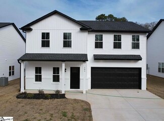 101 Mcgowan St, Laurens, SC 29360