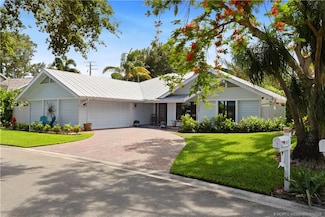 10380 SE Jupiter Narrows Dr, Hobe Sound, FL 33455