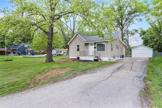220 Virginia St, Bethalto, IL 62010