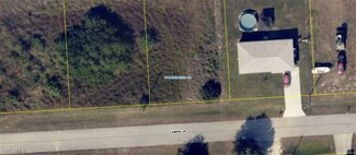 9027 Lamkin Cir Unit 28, Port Labelle, FL 33935