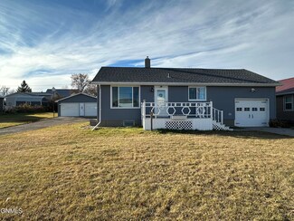 120 Eggert St, Turtle Lake, ND 58575