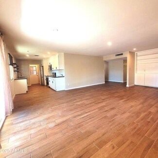 1229 E Manhatton Dr, Tempe, AZ 85282