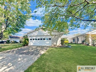 742A Pompton Rd Unit A, Monroe Township, NJ 08831