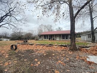 2002 Cedar Bluff Rd, Fort Gibson, OK 74434