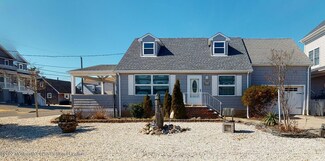 1452 Barnegat Ave, Seaside Park, NJ 08752