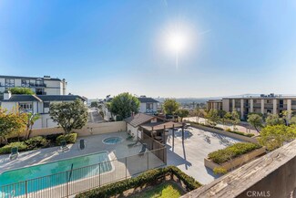 1460 E Willow St Unit 302, Signal Hill, CA 90755