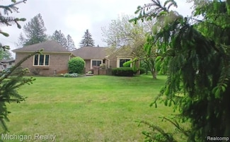 3531 E Commerce Rd, Commerce Township, MI 48382