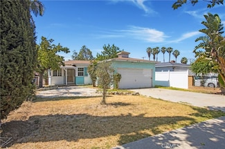 2210 W 7th St, Santa Ana, CA 92703