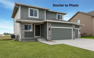 1118 Lynne Dr, Adel, IA 50003