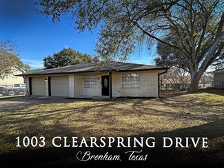 1003 Clearspring Dr, Brenham, TX 77833