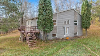 11196 Dupont Rd, Hibbing, MN 55746