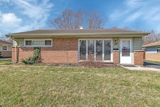 437 Suwanee St, Park Forest, IL 60466