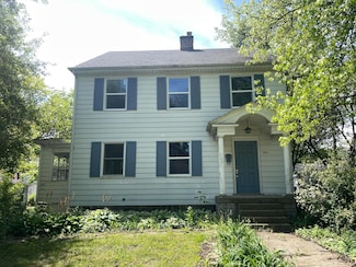 104 Harrison Blvd, Valparaiso, IN 46383