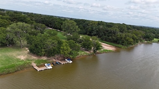 218 Kickapoo Trail, Horseshoe Bend, TX 76087