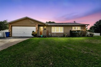 5751 Rick Dr, Zephyrhills, FL 33541